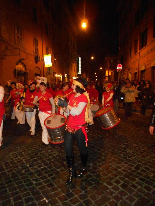 Carnevale al Beba do Samba e per le strade di San Lorenzo